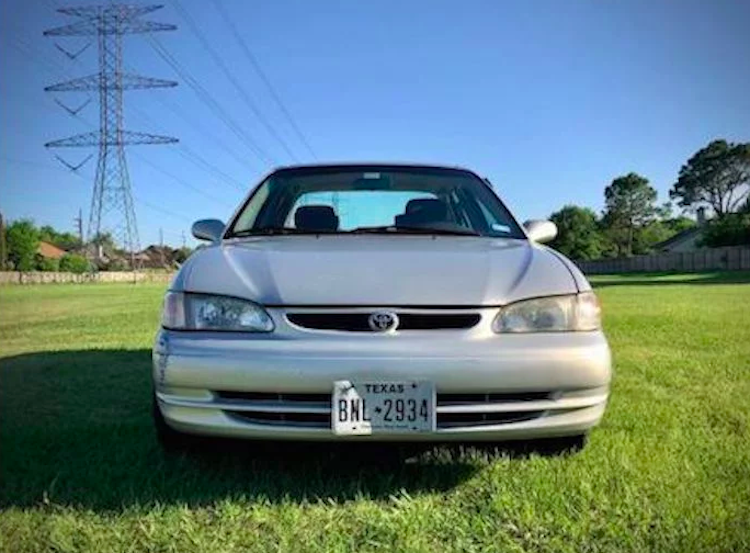 Craigslist Ad For An Old Car Is Brutally Honest and Went Viral