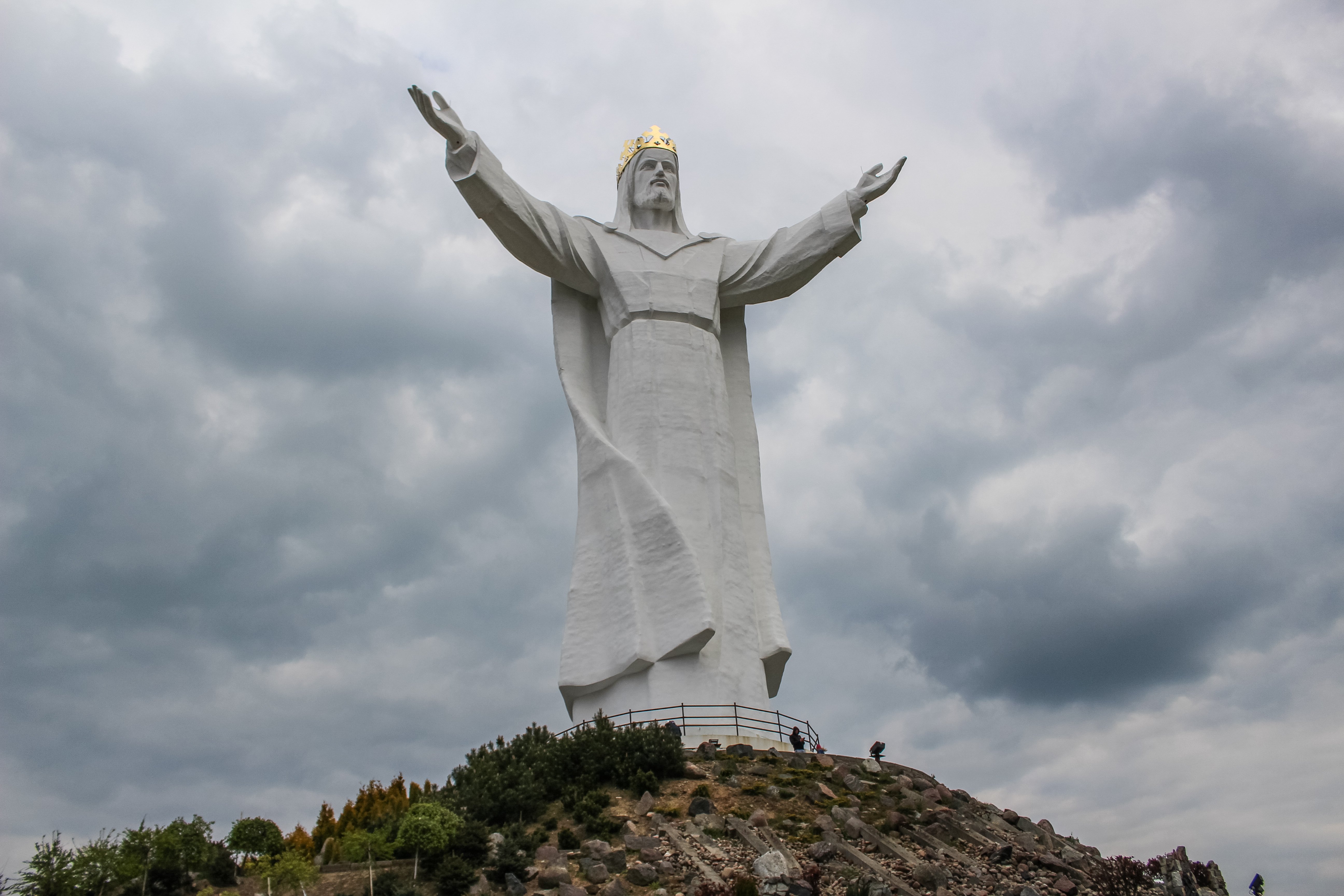 Giant Statue Of Jesus In Poland Gets Antennas