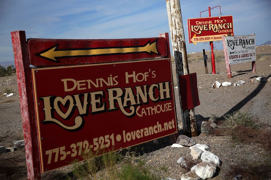 dennis hof, moonlite bunnyranch