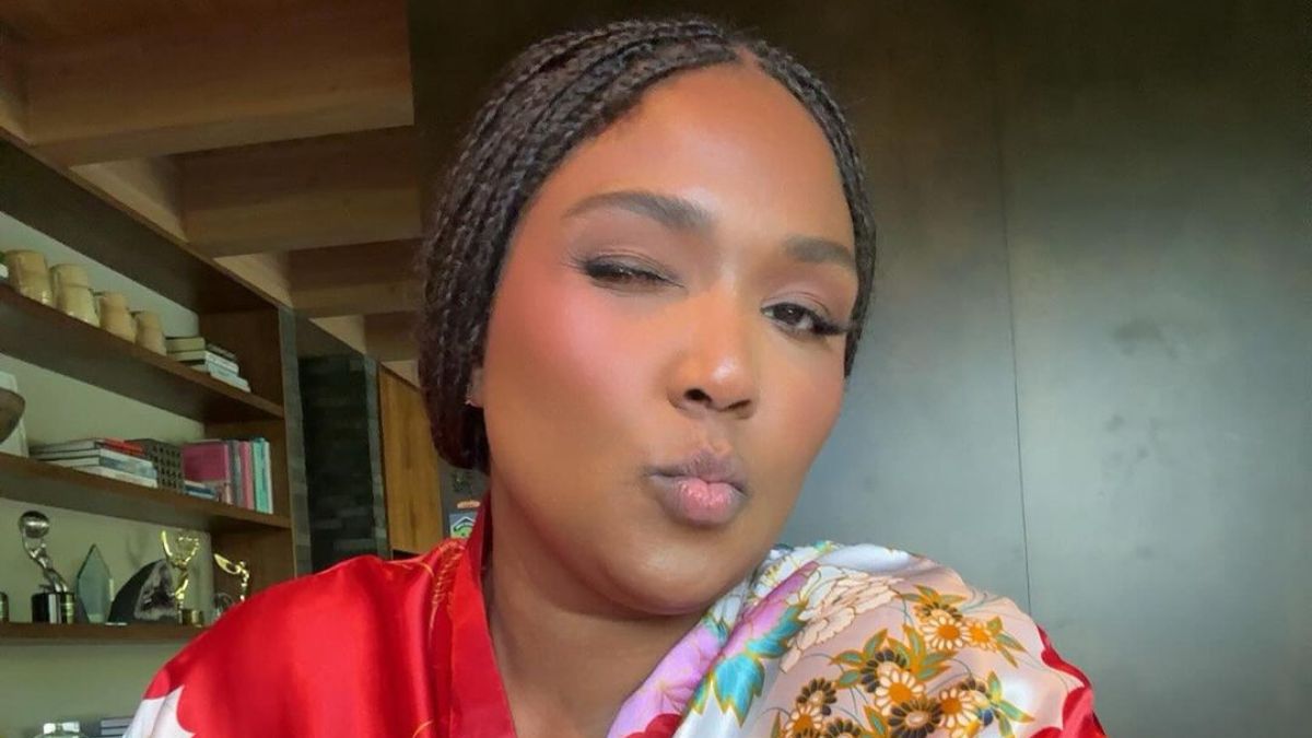 Lizzo Feels 'Really Bad' About Overeating Amidst Weight Loss Journey ...