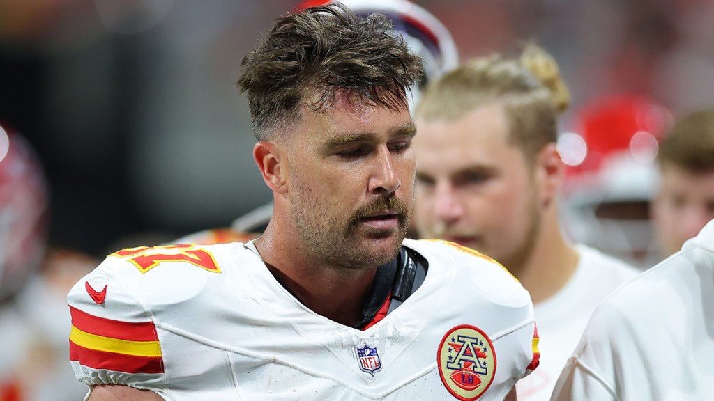 travis kelce crying