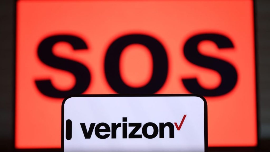 In this photo illustration, the Verizon logo is displayed on a smartphone screen on September 30, 2024 in San Anselmo California. A widespread Verizon outage is affecting tens of thousands of Verizon customers across the country and is disrupting their ability to make calls, texts and access the internet. Verizon is working to solve the issue and restore service to customers.