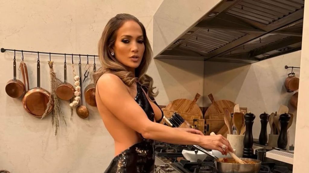 Jennifer Lopez kitchen