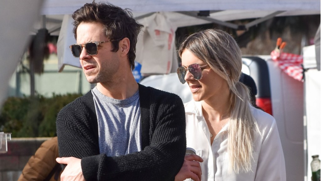 Ali Fedotowsky-Manno's Husband Kevin is Diagnosed With Thyroid Cancer