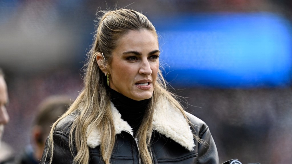 Erin Andrews Hugged Travis Kelce & Said 'I Love You' After Super Bowl Loss