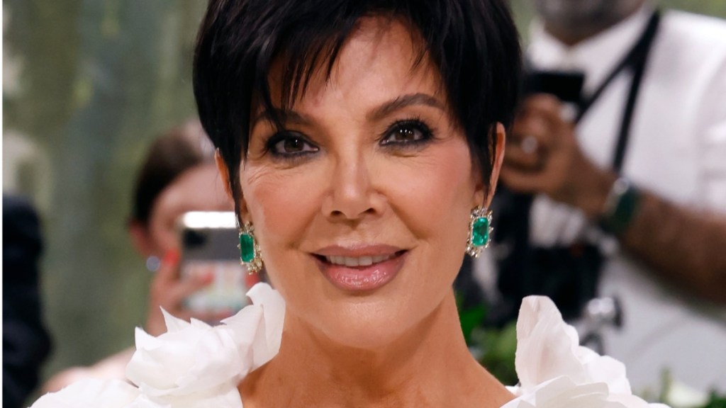 Here's How The Kardashian Season 6's Kris Jenner & the Menendez Brothers Are Linked