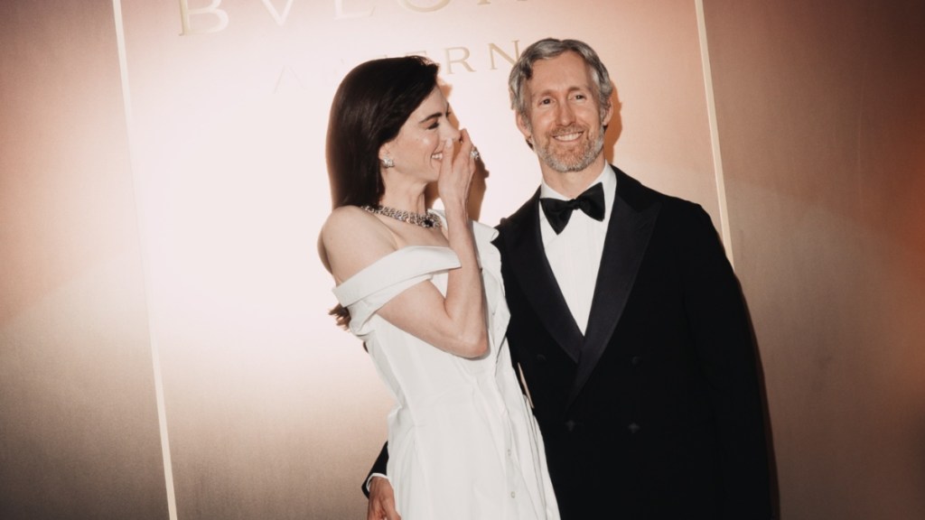 Who Is Anne Hathaway's Husband, Adam Shulman, & What Is Their Relationship History?