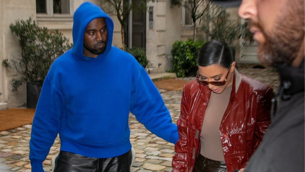 Kanye West Reunites With Kim Kardashian for North's Performance