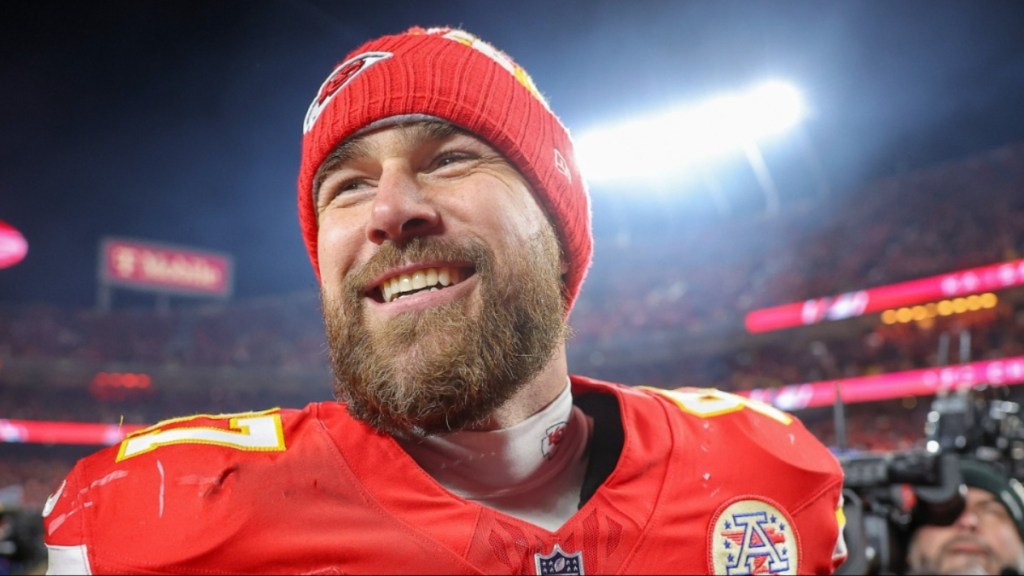 Travis Kelce Doesn't Respond to Taylor Swift Interview Question