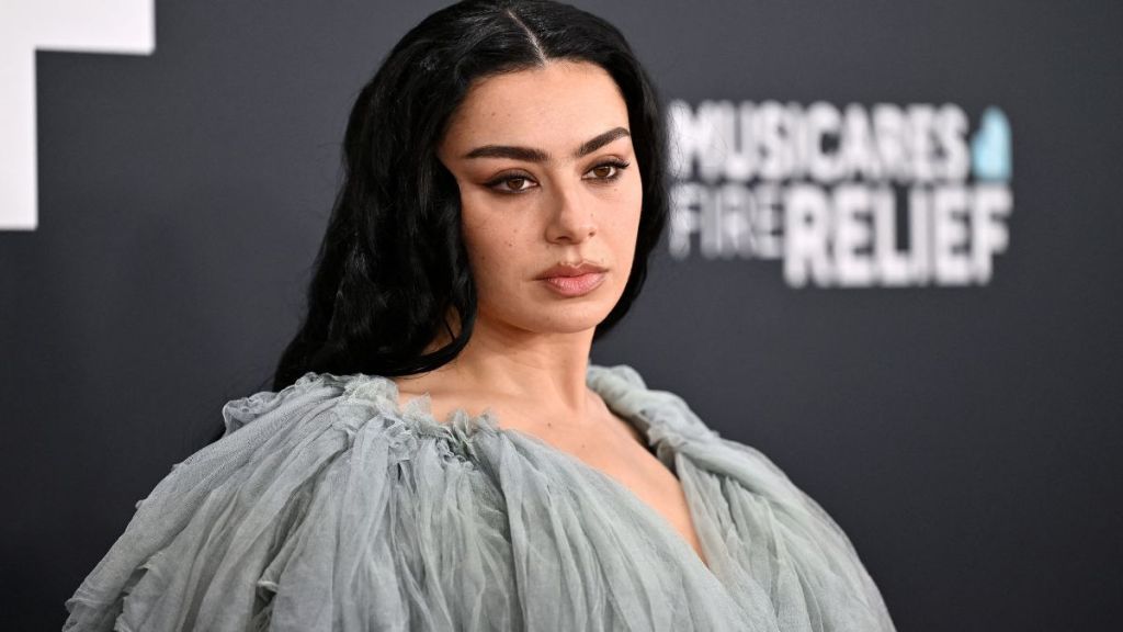 Charli XCX Grammys 2025