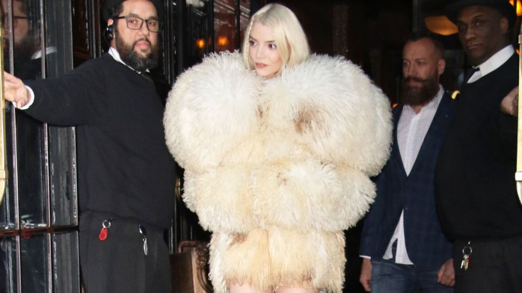 Anya Taylor-Joy fur coat