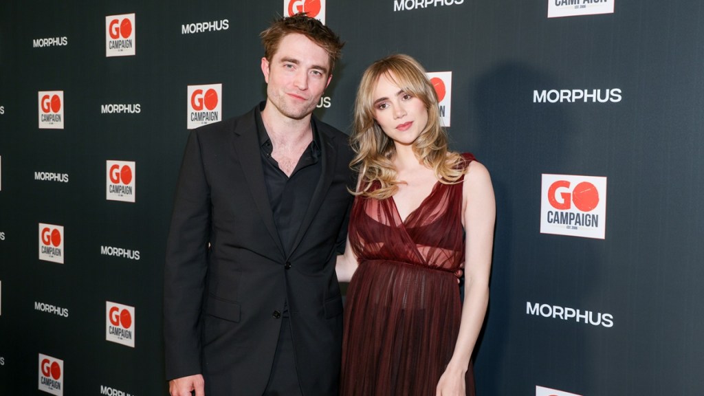 Robert Pattinson Suki Waterhouse