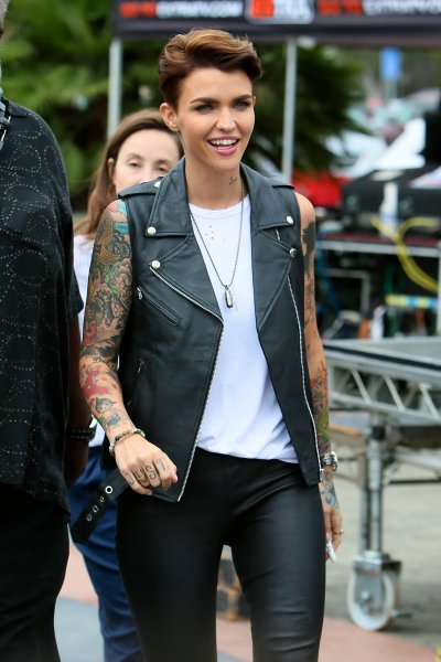 Ruby Rose Went To Universal Studios